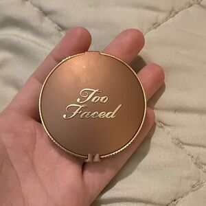 Too Faced Bronzer - Warm Brown
